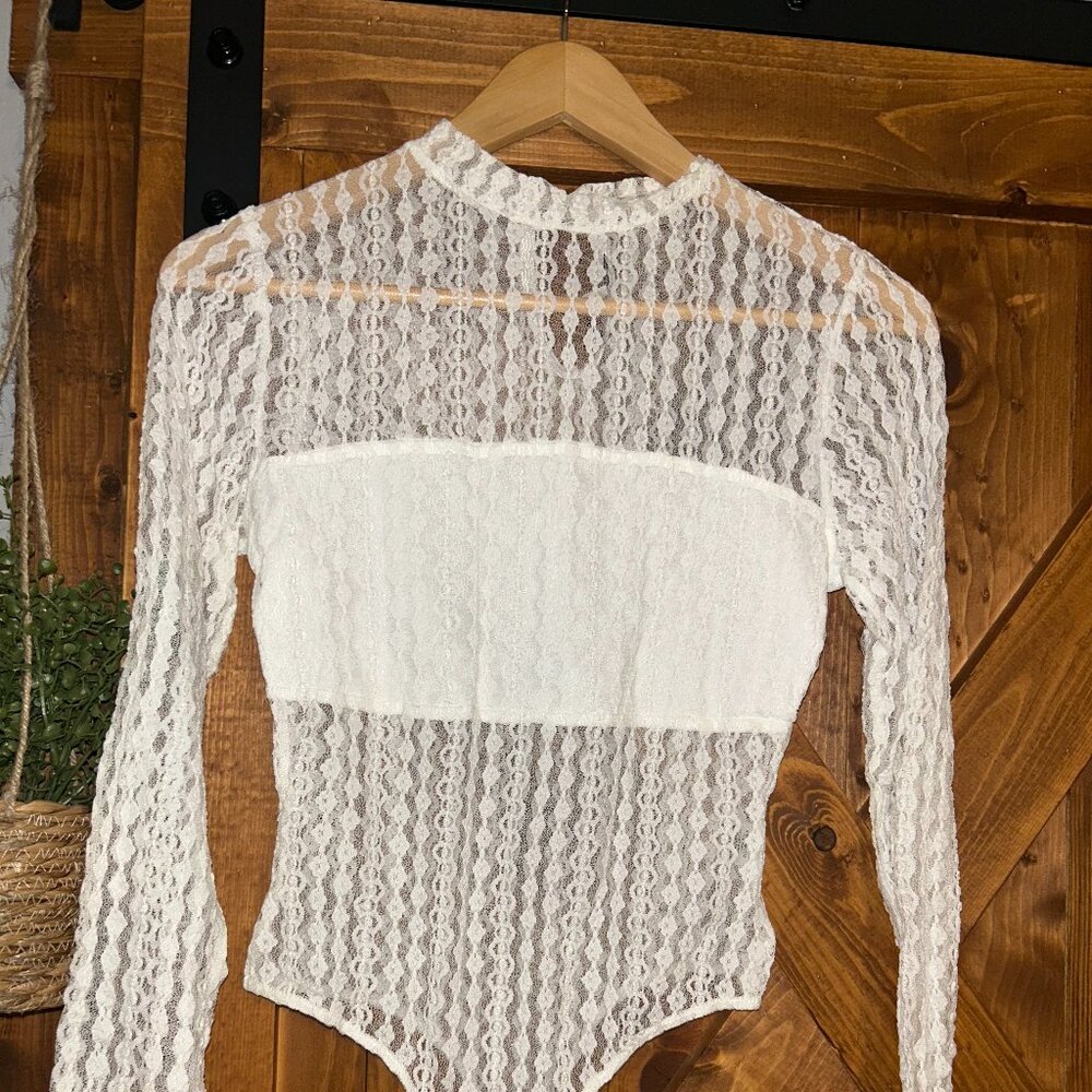 Lace bodysuit